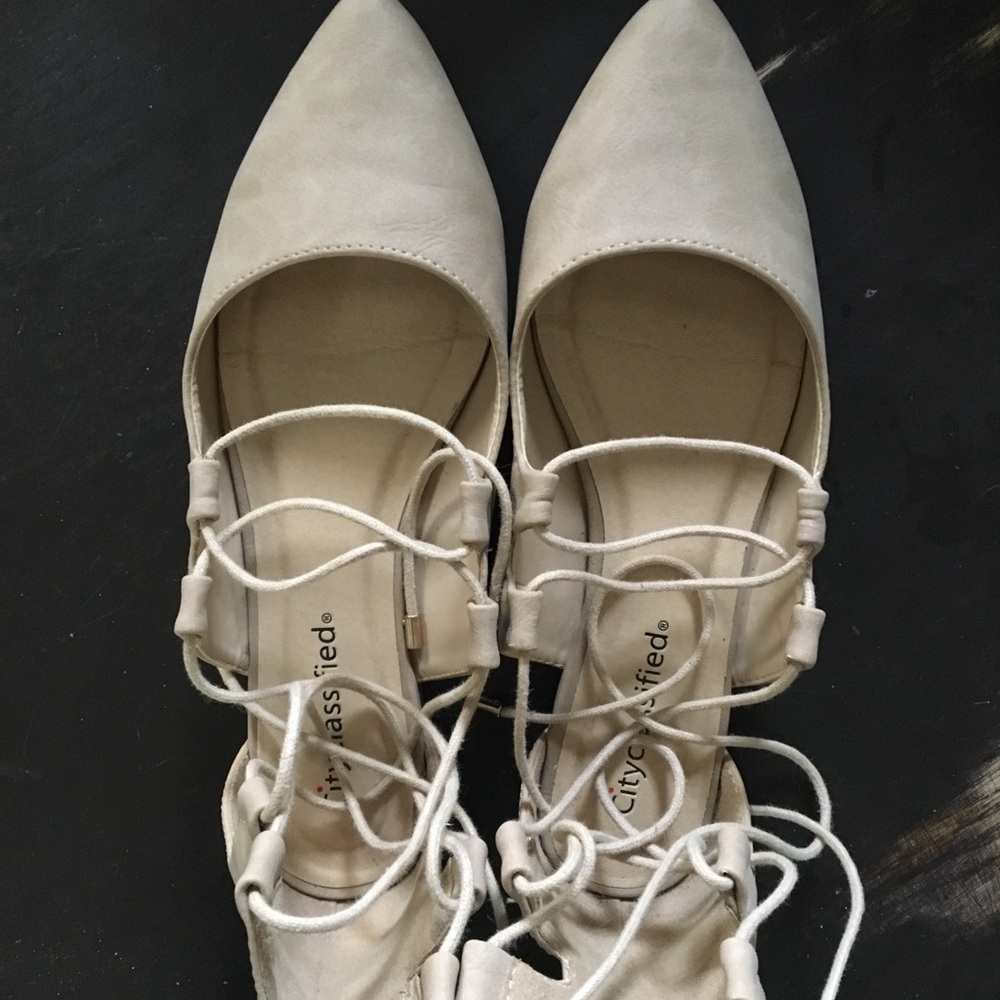 Lace-up Tan Color Flats